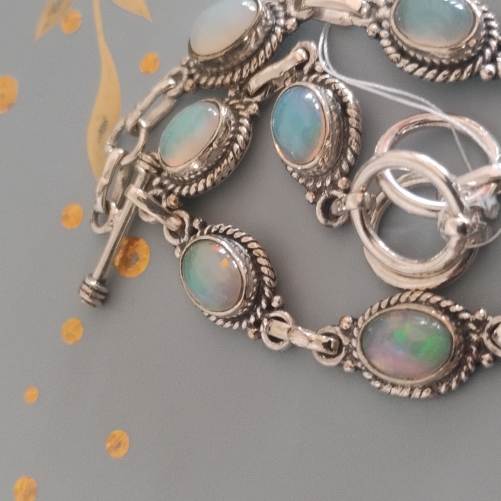 Welo Opal Bracelet - Picture 2 of 6